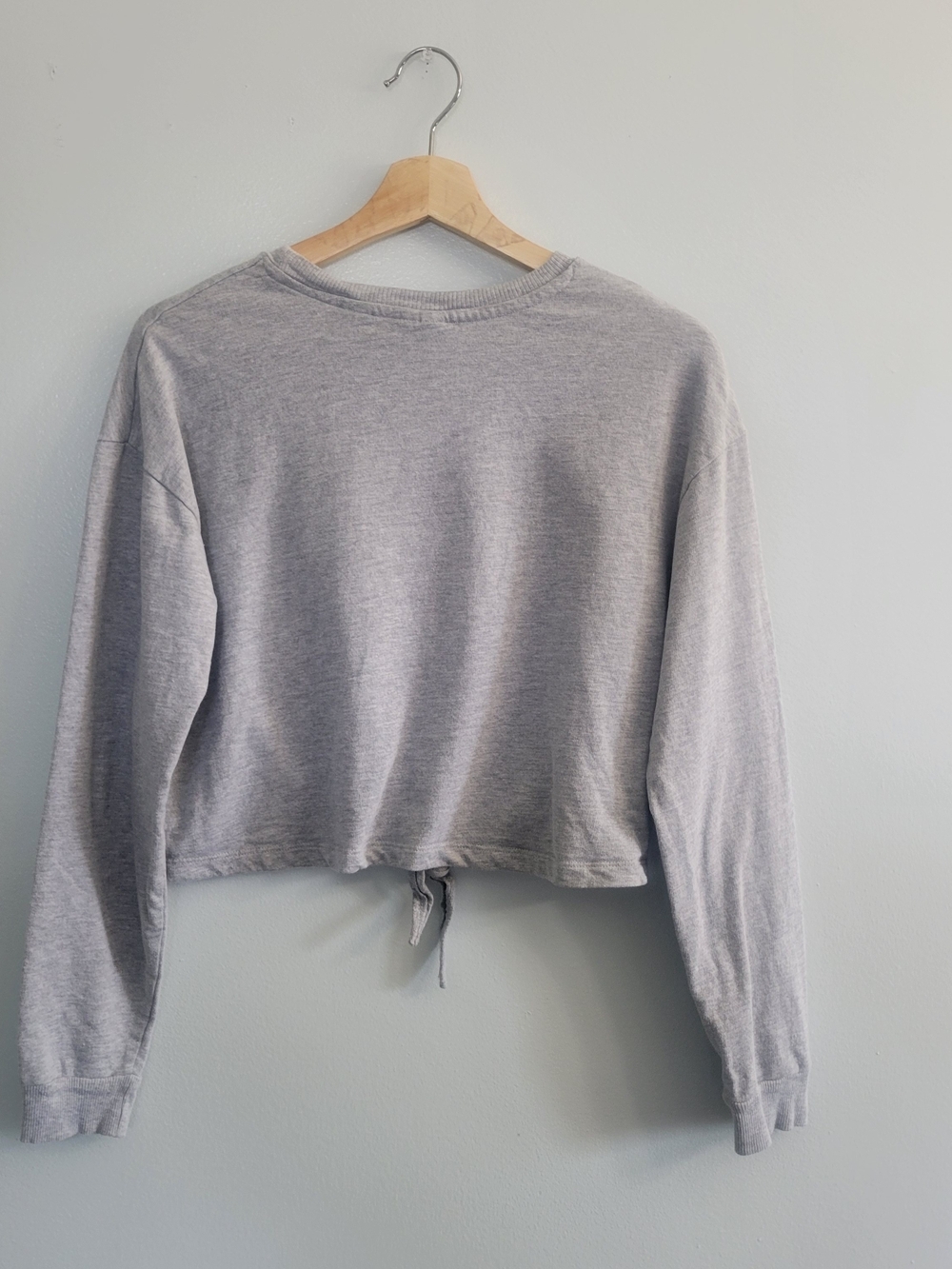 DISNEY Mickey & Minnie Mouse Cropped Tie-Front Sweatshirt Womens Sz M - Picture 2 of 11